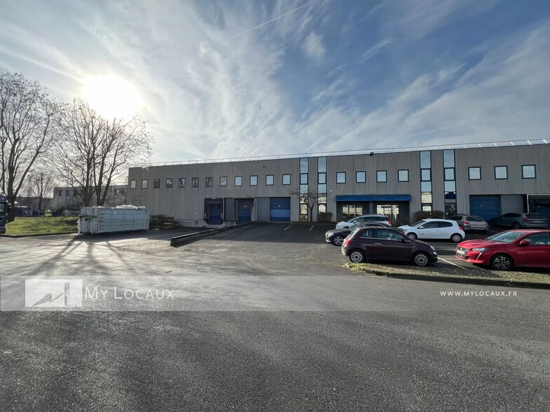 22 Rue Du Gros Murger, Herblay-sur-Seine for lease - Building Photo - Image 2 of 6