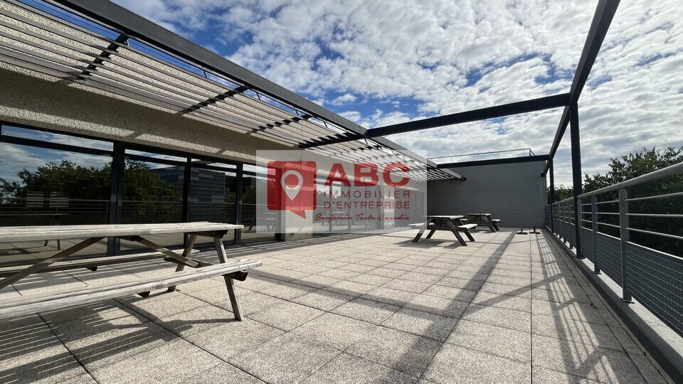 Bureau dans Montpellier à louer - Photo du bâtiment - Image 2 de 12