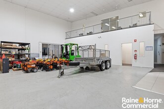 1015 Nudgee Rd, Banyo for lease Interior Photo- Image 2 of 9
