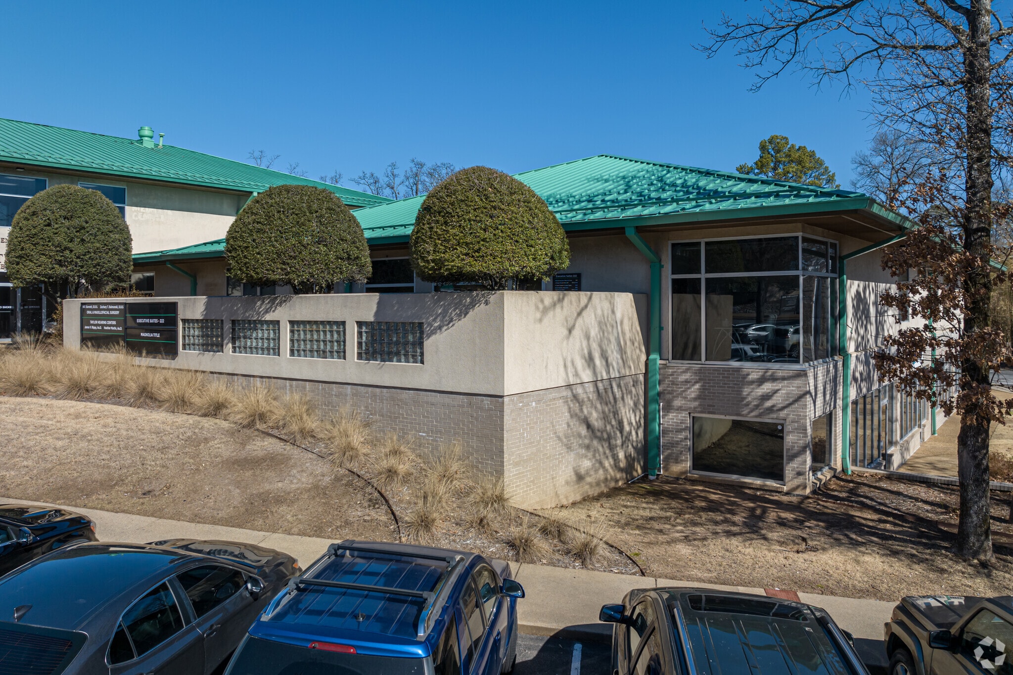 10310 W Markham St, Little Rock, AR for sale Primary Photo- Image 1 of 15
