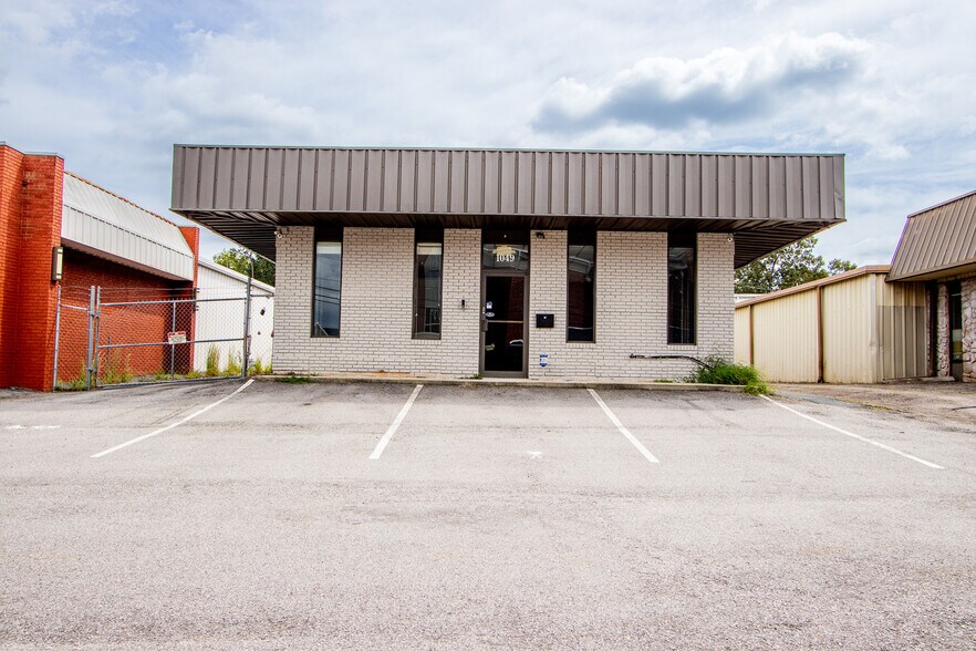 1049 Sunset Blvd, West Columbia, SC à louer - Photo du bâtiment - Image 1 de 10