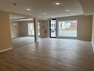 Plus de détails pour 14 West Ave, Woodstown, NJ - Commerce de détail à louer