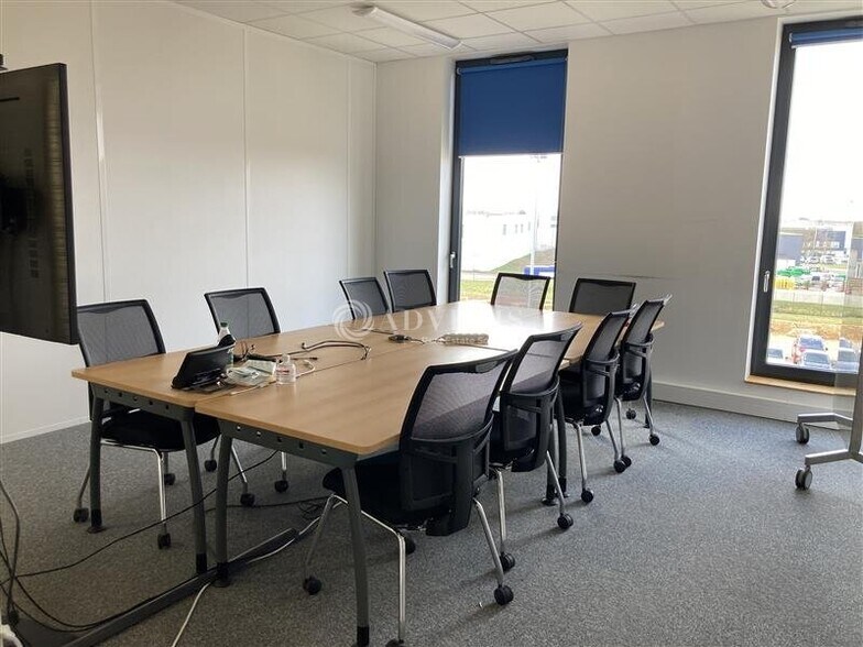 Office in Maxéville for lease - Interior Photo - Image 1 of 6
