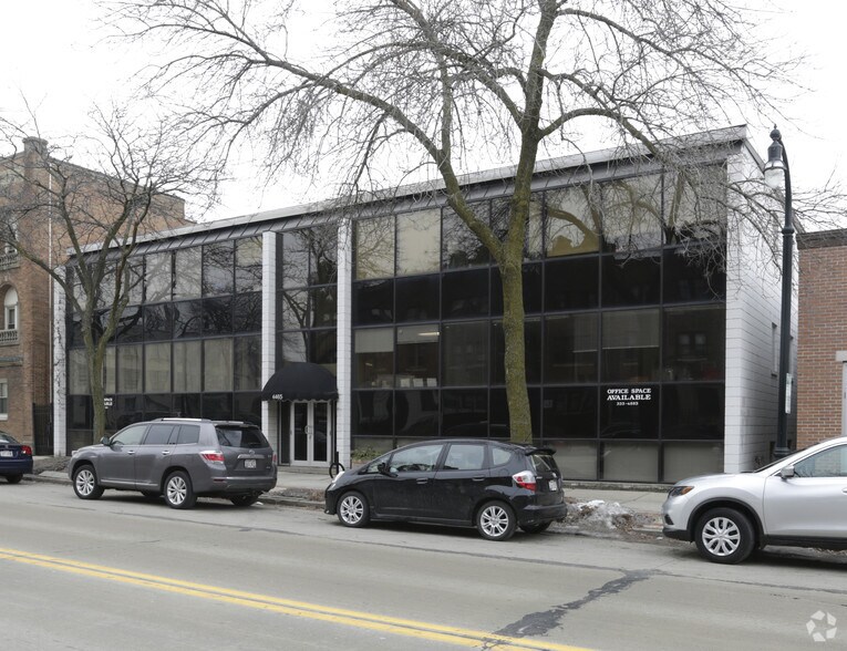 4465 N Oakland Ave, Milwaukee, WI à louer - Photo du bâtiment - Image 2 de 4