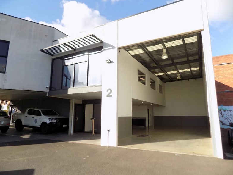 2 Independence St, Moorabbin for lease - Primary Photo - Image 1 of 4