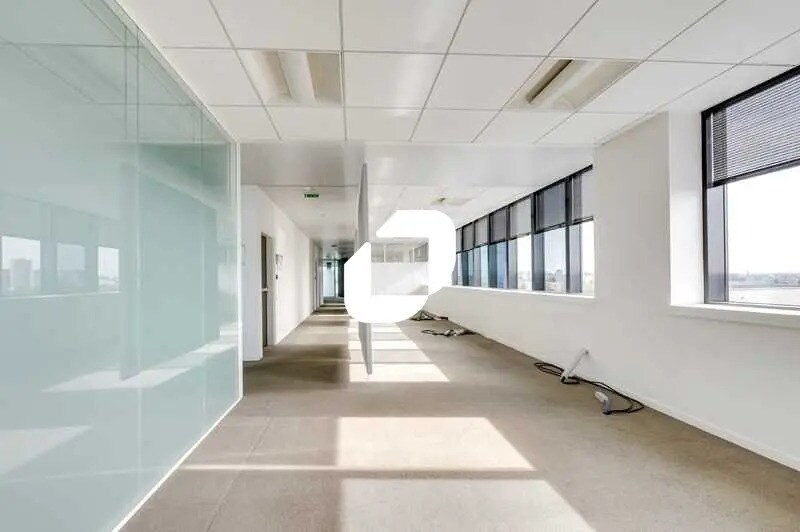 40 Quai Jean Compagnon, Ivry-sur-Seine à louer - Photo du bâtiment - Image 3 de 25