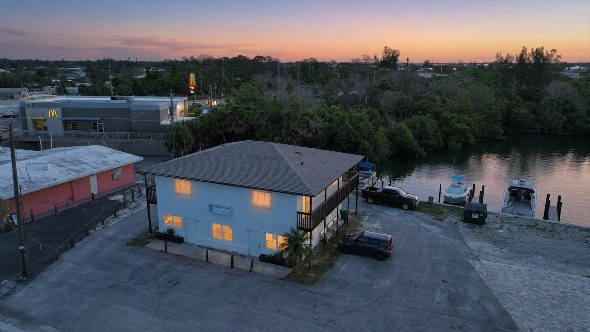 1261 Beach Rd, Englewood, FL à vendre Photo du bâtiment- Image 1 de 58