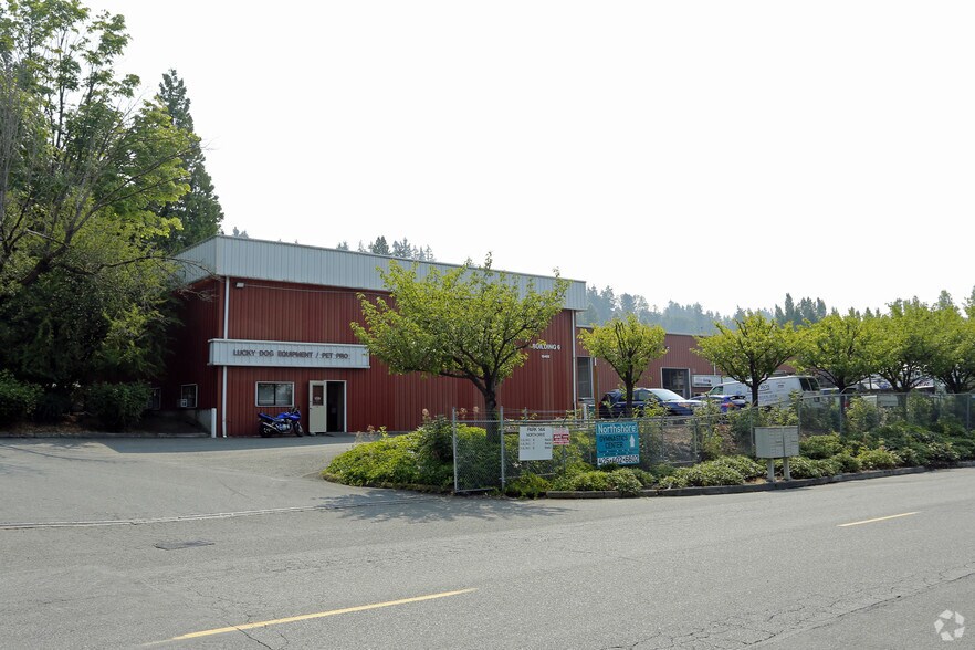 19400 144th Ave NE, Woodinville, WA à louer - Photo du bâtiment - Image 2 de 2