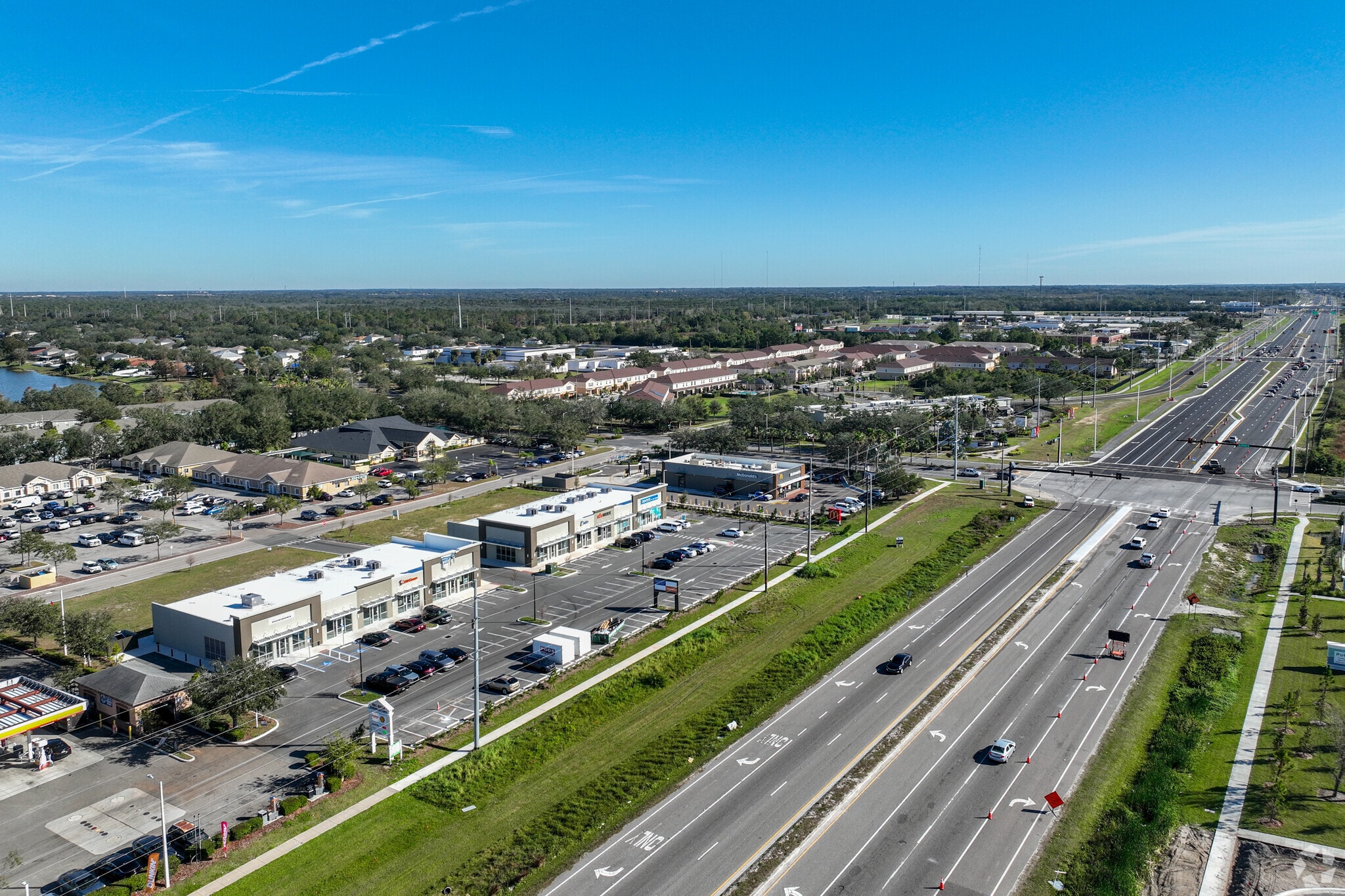 7020 Big Bend Rd, Gibsonton, FL for lease Building Photo- Image 1 of 6