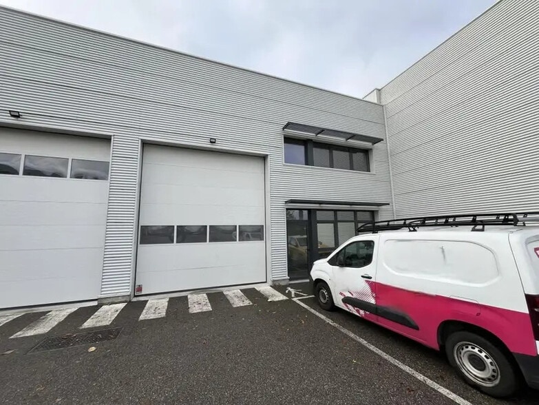 44 Rue De L'Avenir, Genas for lease - Building Photo - Image 1 of 14