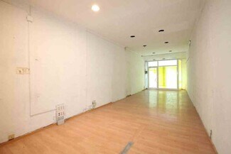 Plus de détails pour Multi-résidentiel à vendre