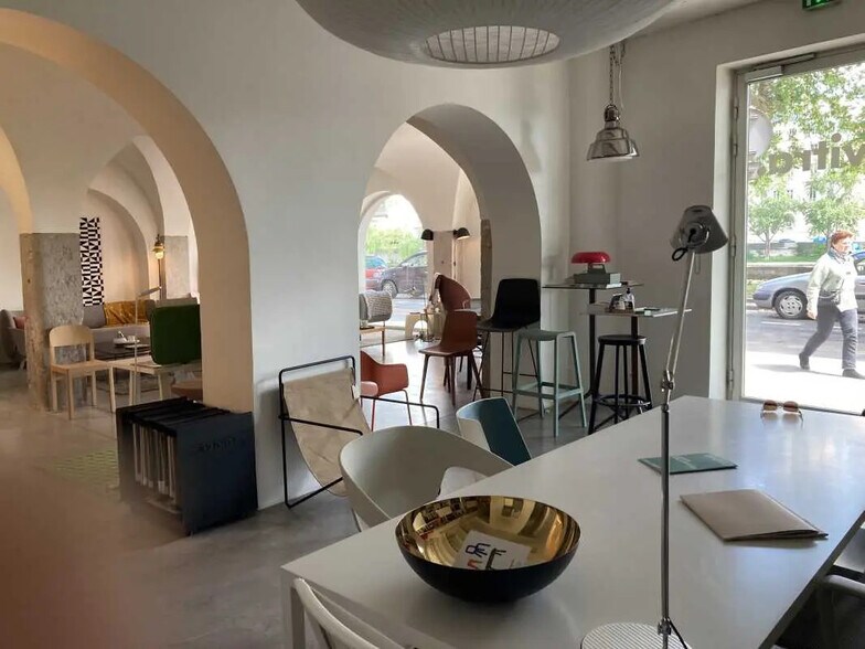 Office in Lyon for sale - Interior Photo - Image 3 of 6