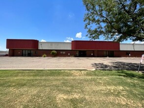 4310 Iola Ave, Lubbock, TX à louer Photo du bâtiment- Image 1 de 11