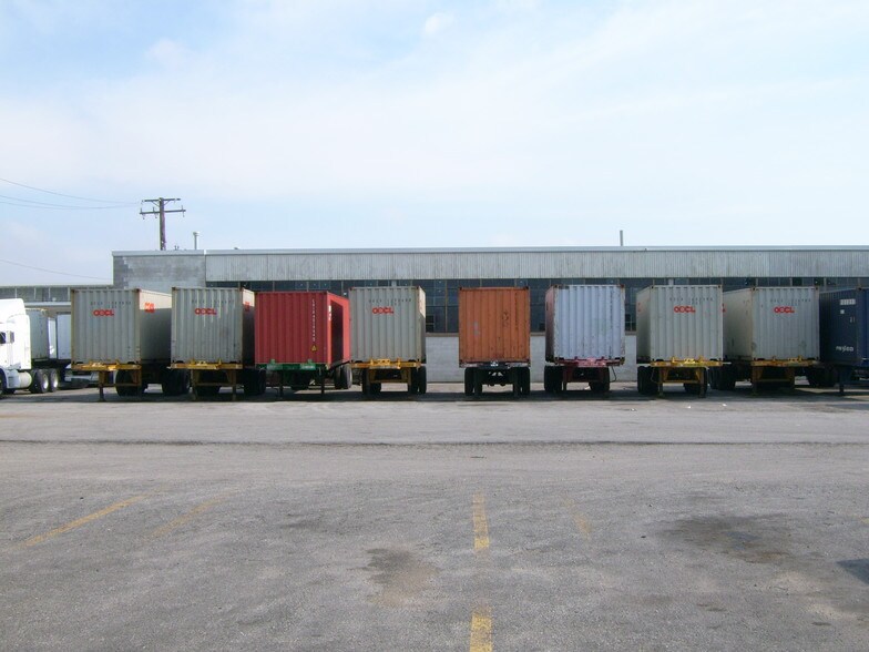 5701 W Ogden Ave, Cicero, IL à louer - Photo du bâtiment - Image 3 de 3