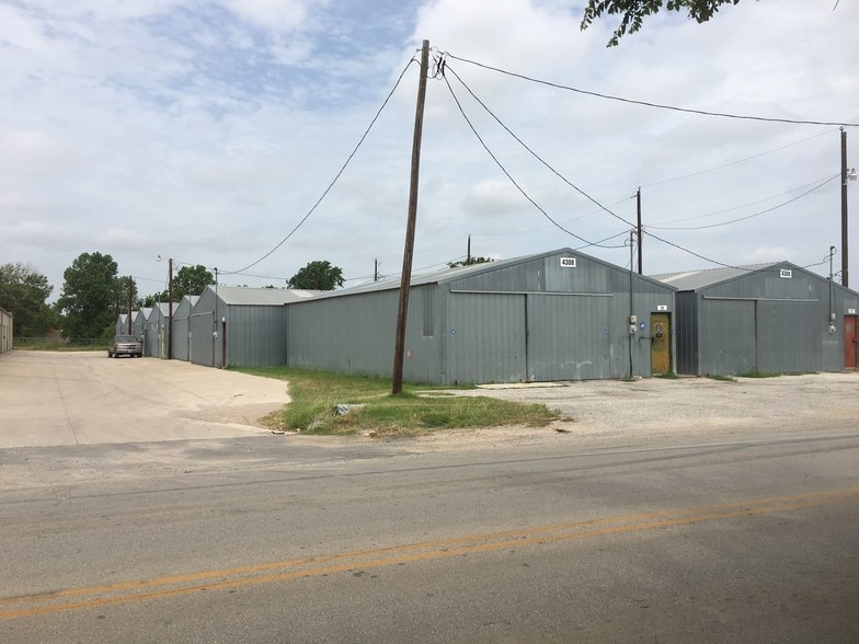 4308 S Eden Rd, Kennedale, TX for lease - Primary Photo - Image 1 of 1