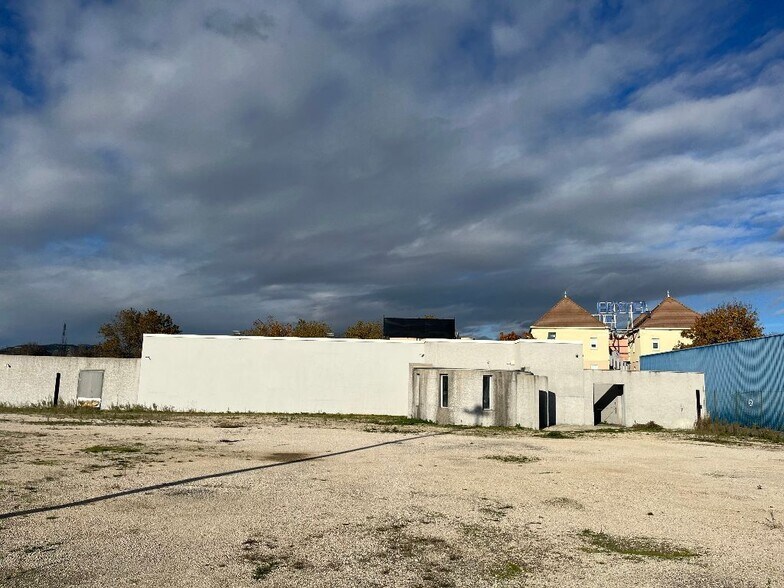 300 Rue Seighers, Portes-lès-Valence for sale - Building Photo - Image 3 of 6