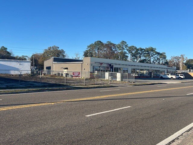 5333 Lenox Ave, Jacksonville, FL à louer - Photo du bâtiment - Image 3 de 5