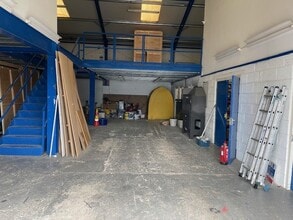 Showfield Ln, Malton for lease Interior Photo- Image 1 of 1