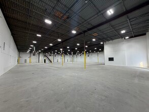 6481 Peachtree Industrial Blvd, Atlanta, GA à louer Photo intérieure- Image 2 de 6