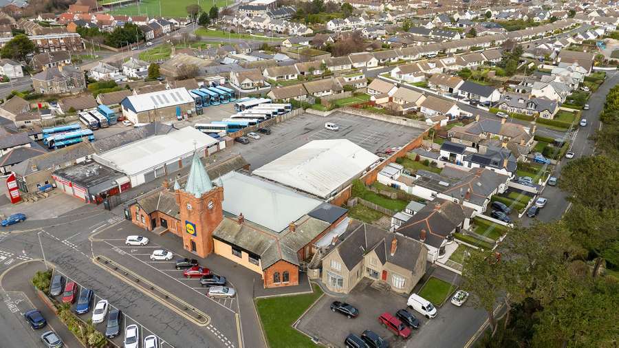 1-1A Railway St, Newcastle à vendre - Photo du bâtiment - Image 2 de 3