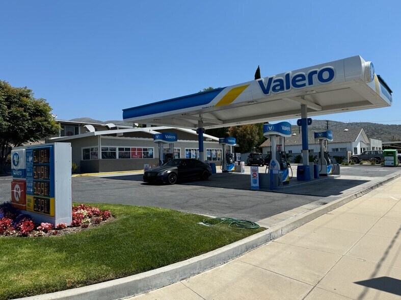 423 Ventura St, Fillmore, CA à vendre - Photo du bâtiment - Image 2 de 17