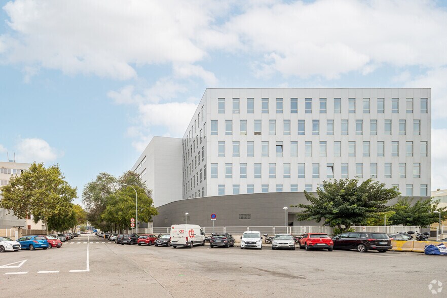 Bureau dans Barcelone, Barcelona à louer - Photo du bâtiment - Image 2 de 3
