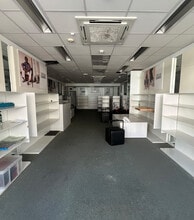 16 Market Pl, Blandford Forum for lease Interior Photo- Image 2 of 5