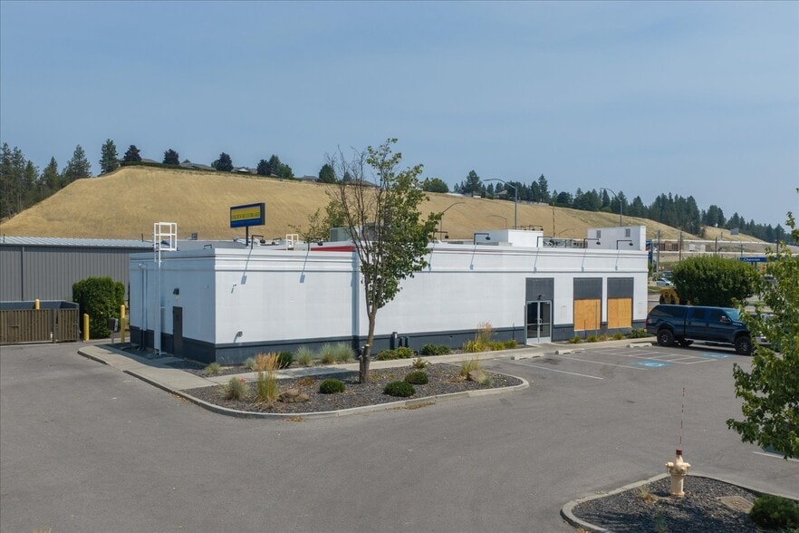 325 N Ross Point Rd, Post Falls, ID for sale - Building Photo - Image 1 of 28