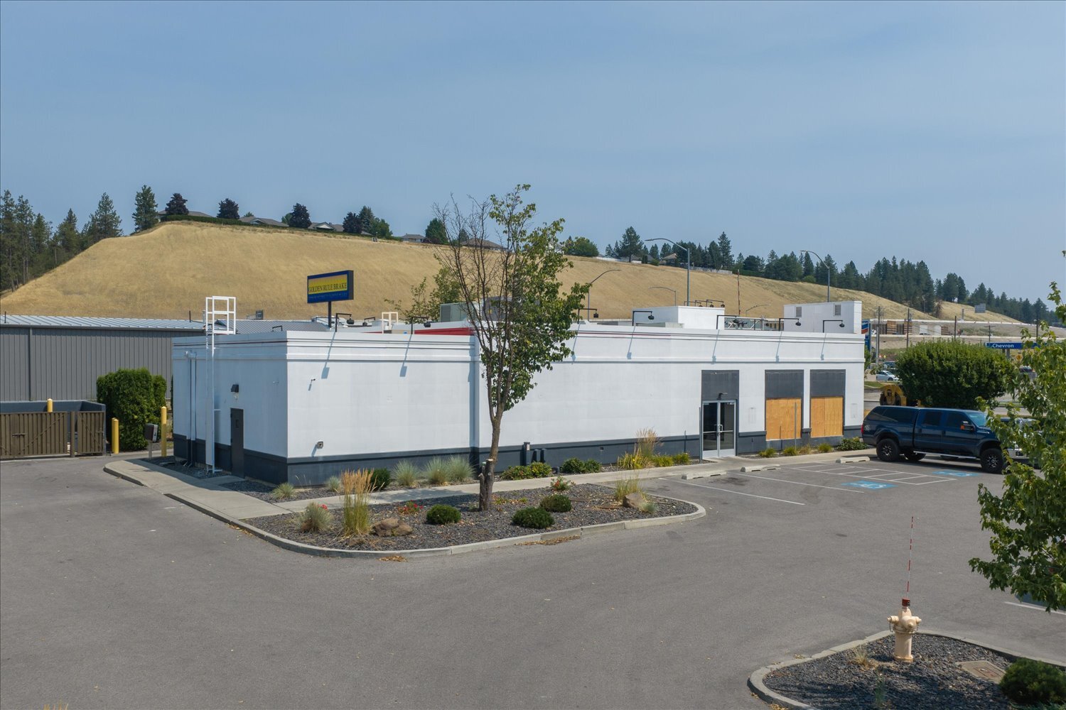 325 N Ross Point Rd, Post Falls, ID for sale Building Photo- Image 1 of 29