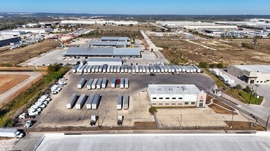 16915 Alamo Pkwy, Selma, TX à louer Aérien- Image 2 de 5