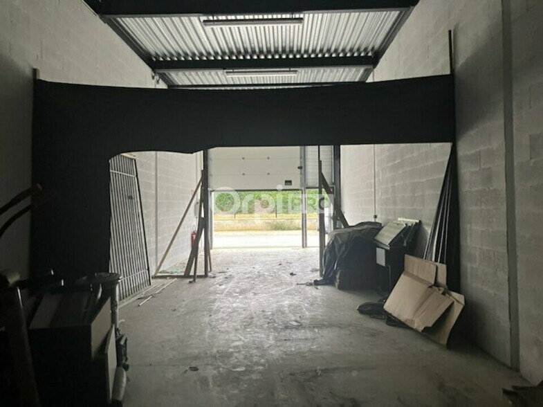 Industrial in Sennecey-lès-Dijon for lease - Interior Photo - Image 1 of 4