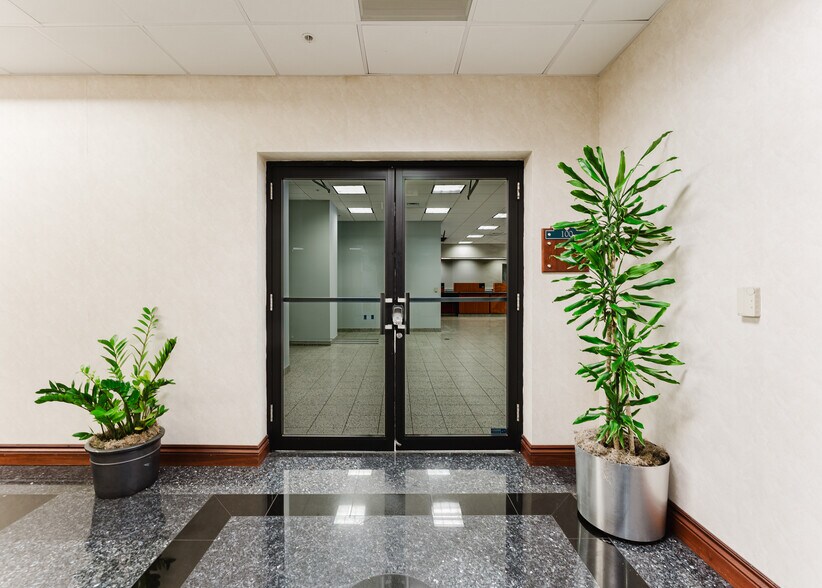 101 N Federal Hwy, Boca Raton, FL à louer - Hall d’entrée - Image 3 de 11