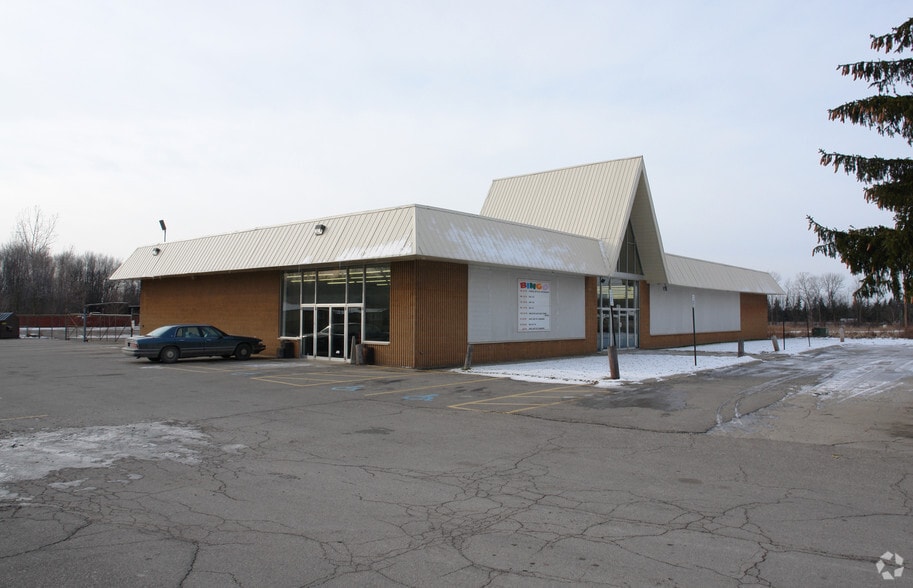 3497 W Pasadena Ave, Flint, MI à vendre - Photo du bâtiment - Image 1 de 2