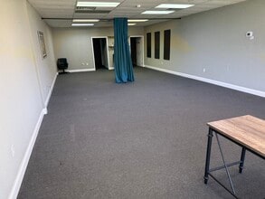 2305 N Gateway Ave, Rockwood, TN for lease Building Photo- Image 1 of 2