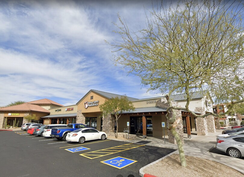 21803 S Ellsworth Rd, Queen Creek, AZ à louer - Photo du bâtiment - Image 1 de 7