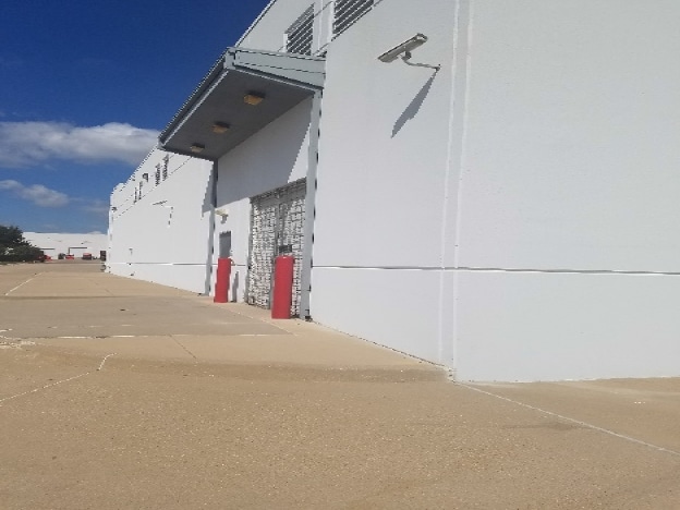 4924 Cambridge Rd, Fort Worth, TX for lease - Building Photo - Image 3 of 12