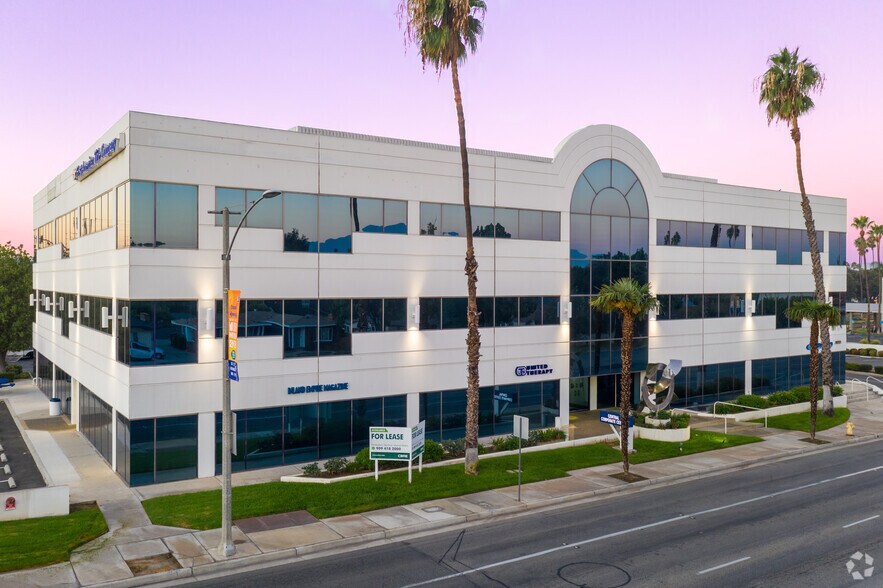 3400 Central Ave, Riverside, CA for lease - Building Photo - Image 1 of 8