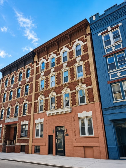 331 Baldwin Ave, Jersey City, NJ for sale - Building Photo - Image 2 of 27