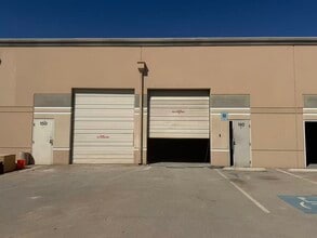 6635 S Tenaya Way, Las Vegas, NV for lease Interior Photo- Image 1 of 3