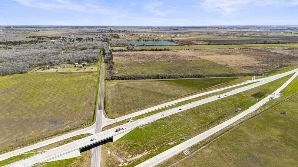 0 FM 686, Dayton, TX à vendre - Photo du bâtiment - Image 2 de 11