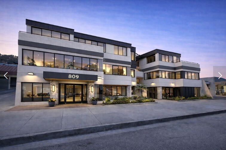 809 S Atlantic Blvd, Monterey Park, CA à vendre - Photo du bâtiment - Image 3 de 19