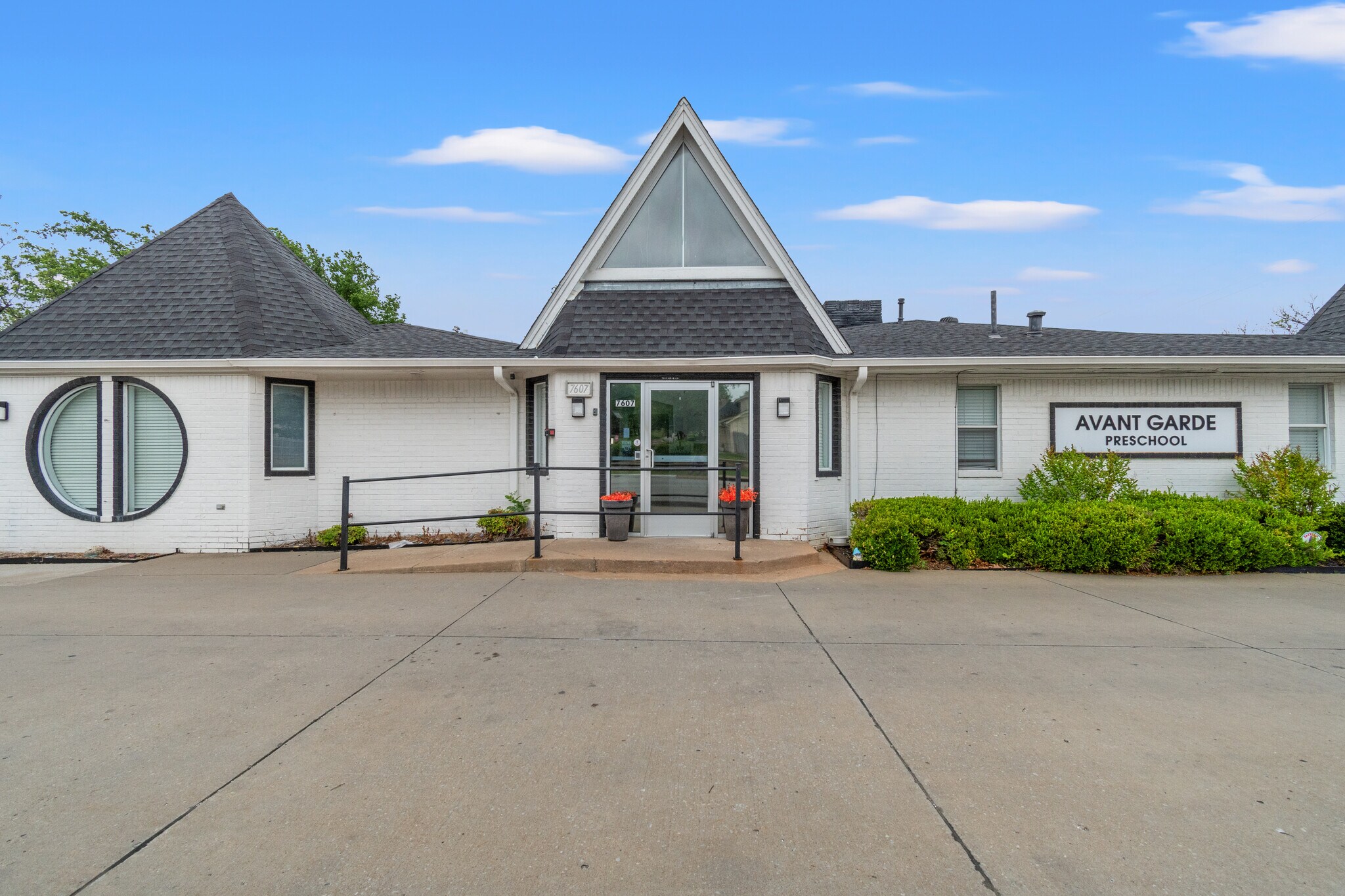 7607 S Sheridan Rd, Tulsa, OK for sale Building Photo- Image 1 of 15