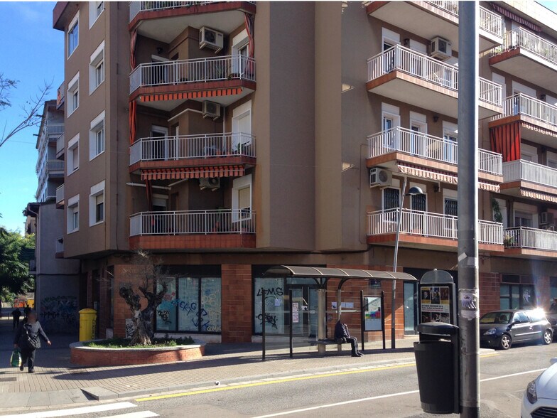 Immeuble residentiel dans Ripollet, Barcelona à vendre - Photo du bâtiment - Image 2 de 2