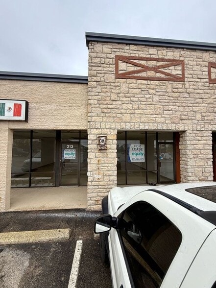 209-217 Byers Rd, Miamisburg, OH for lease - Building Photo - Image 2 of 6