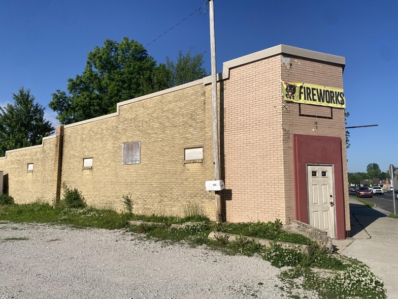 640 W National Ave, Brazil, IN à vendre - Photo du bâtiment - Image 2 de 9