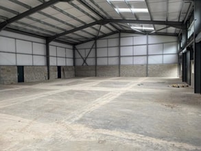 7 Pantglas Industrial Estate, Caerphilly for lease Interior Photo- Image 1 of 3