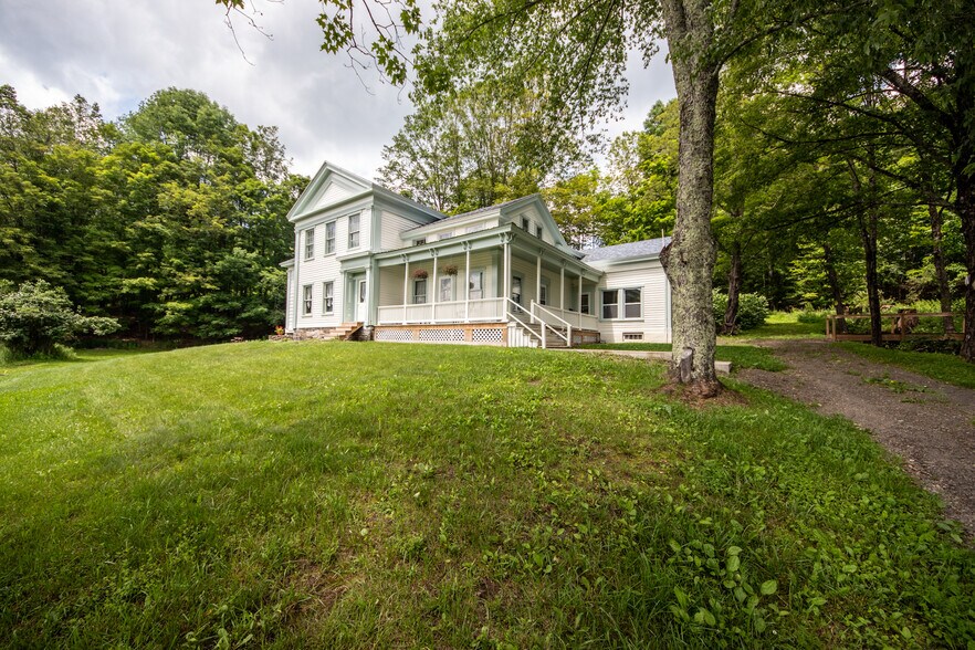 345 Dorr Edson Rd, Oneonta, NY à vendre - Photo du bâtiment - Image 3 de 50