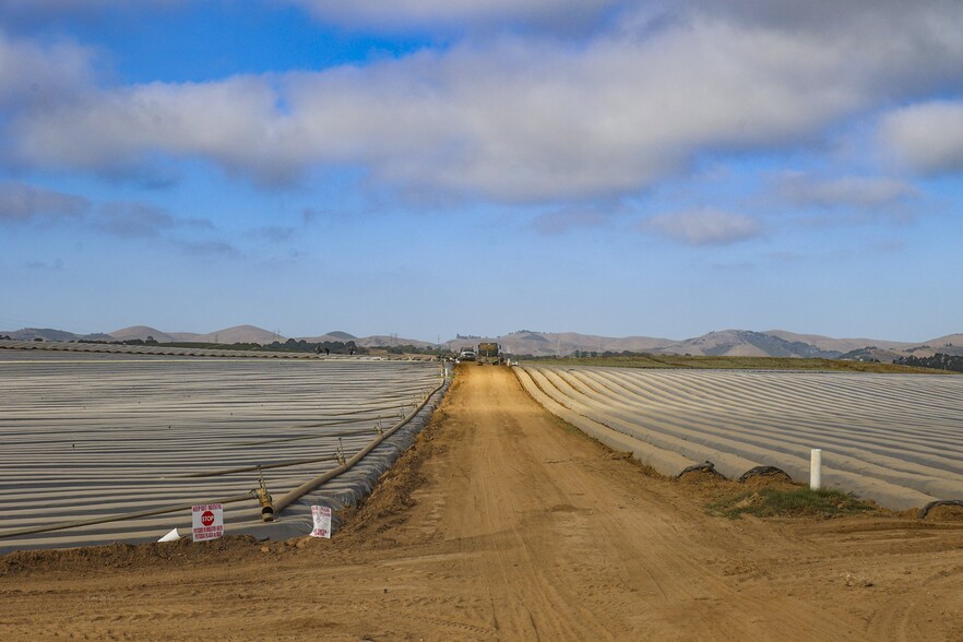 San Juan Grade Road, Salinas, CA for sale - Building Photo - Image 3 of 25