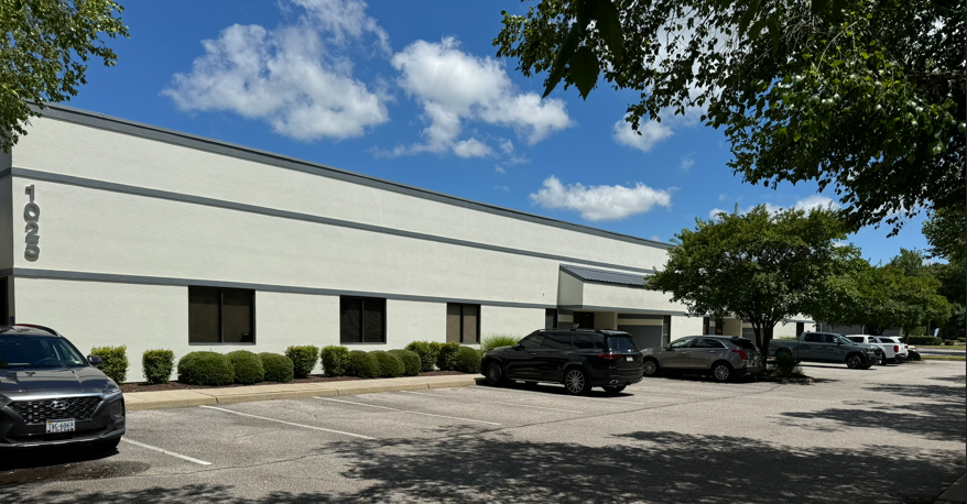 1025 Executive Blvd, Chesapeake, VA for sale - Building Photo - Image 1 of 1