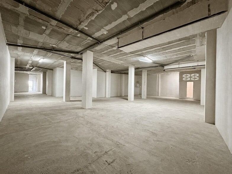Retail in Carlet, Valencia for sale - Interior Photo - Image 1 of 14